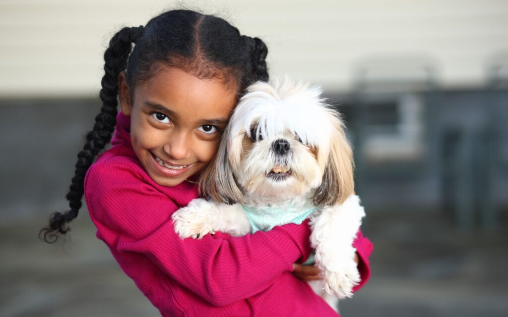 9 Melhores raças de cachorro pequeno para CRIANÇAS!